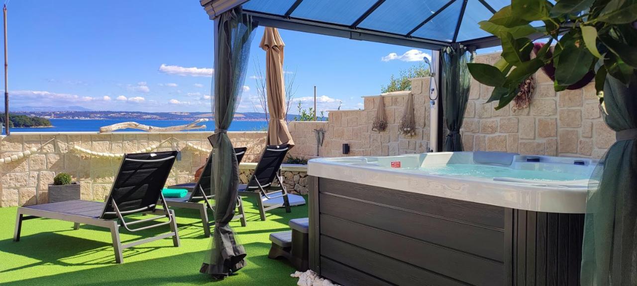 Luxury Sunrise Jacuzzi Apts, 50 M From The Beach Kali Exteriér fotografie