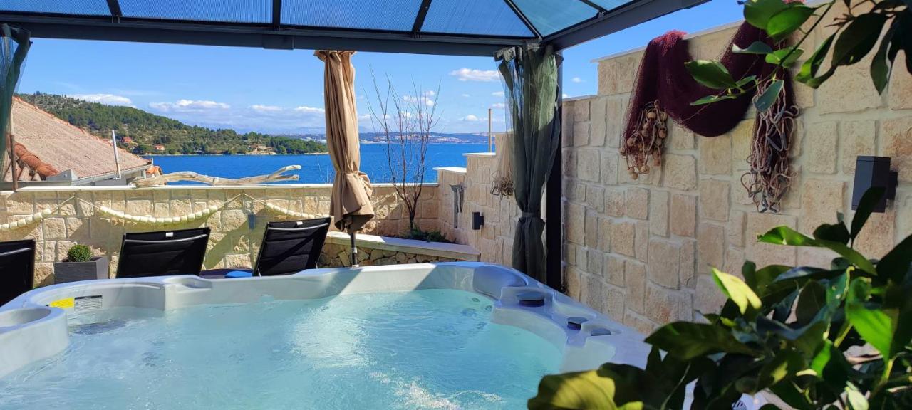 Luxury Sunrise Jacuzzi Apts, 50 M From The Beach Kali Exteriér fotografie