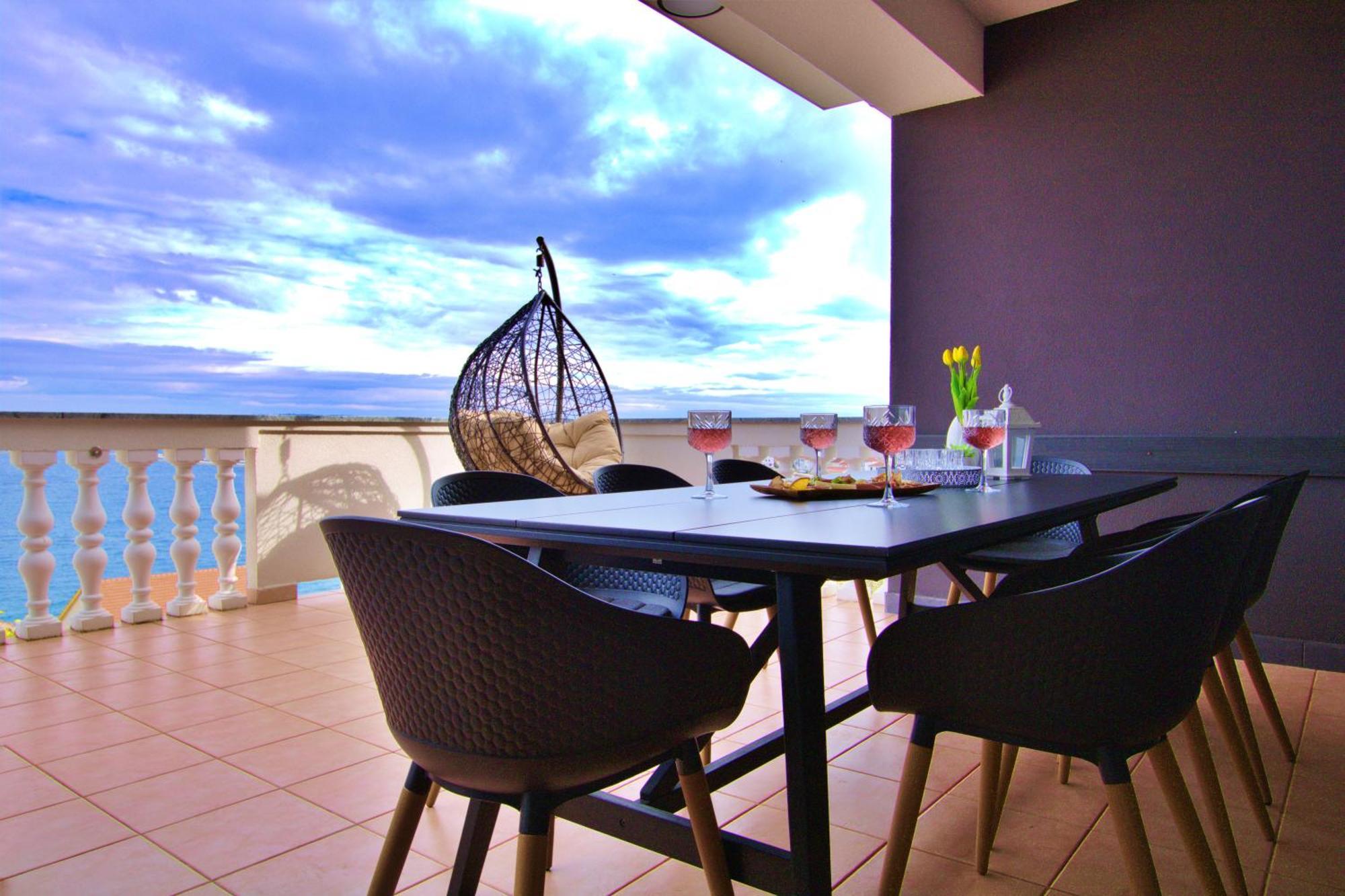 Luxury Sunrise Jacuzzi Apts, 50 M From The Beach Kali Pokoj fotografie